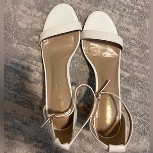 Dream Pairs white Heels